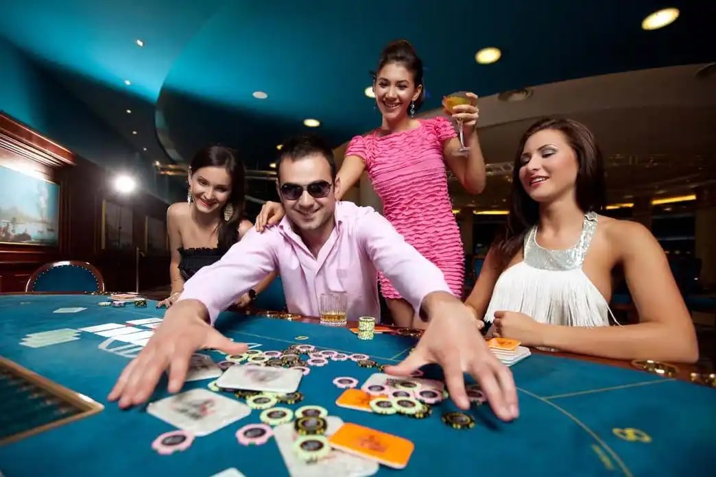 Bàn Live Casino tại vip79 với dealer thật phát trực tiếp